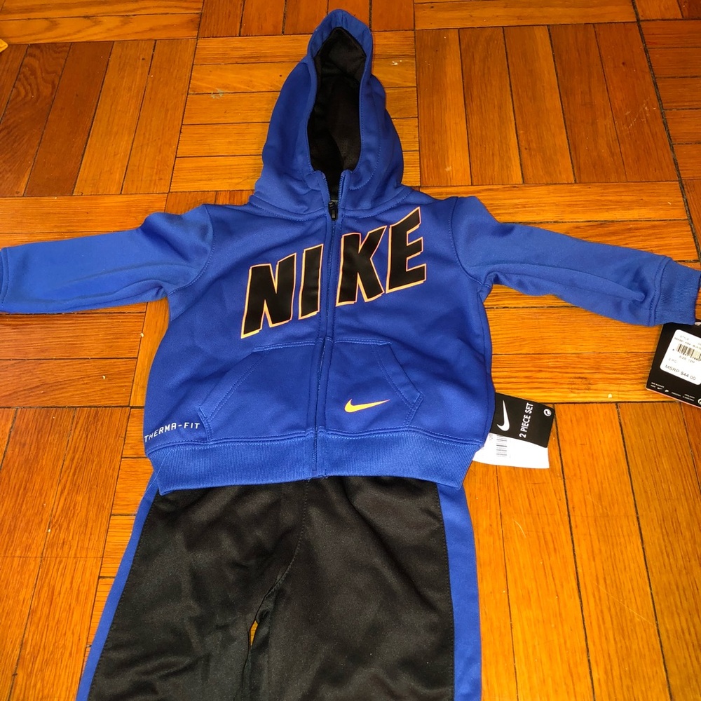 Nike track suit